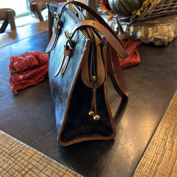 Vintage Louis Vuitton tote - Picture 4 of 8